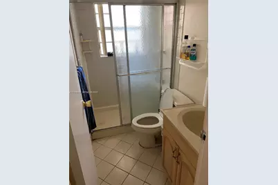 1035 Country Club Dr #104, Margate, FL 33063 - Photo 4