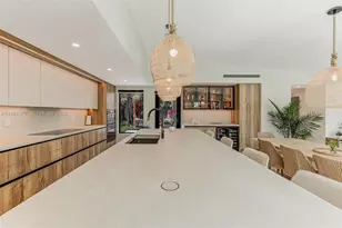 905 Fairway Dr, Miami Beach, FL 33141 - Photo 10