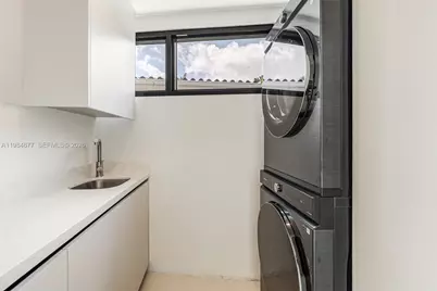 905 Fairway Drive, Miami Beach, FL 33141 - Photo 26