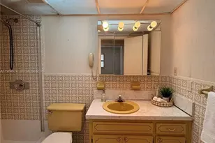 3860 NE 170th St, North Miami Beach, FL 33160 - Photo 14