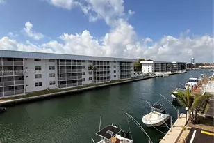 3860 NE 170th St, North Miami Beach, FL 33160 - Photo 30