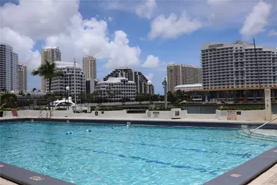999 Brickell Bay Dr #1506, Miami, FL 33131 - Photo 24