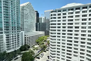 999 Brickell Bay Dr, Miami, FL 33131 - Photo 2