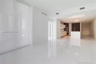 851 NE 1st Ave, Miami, FL 33132 - Photo 4