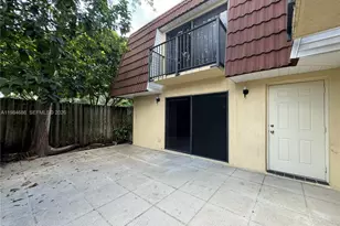 716 NW 98th Way, Plantation, FL 33324 - Photo 1