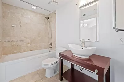 350 S Miami Ave #1409, Miami, FL 33130 - Photo 14