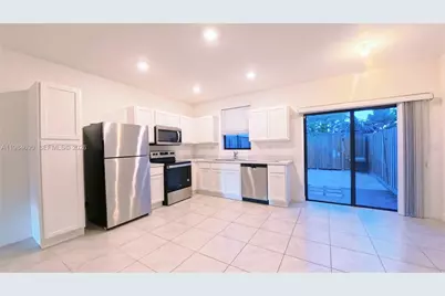 1220 NE 5th Ct, Florida City, FL 33034 - Photo 4