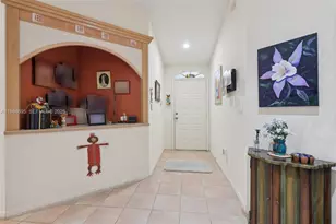 15201 S Wilshire Cir S, Pembroke Pines, FL 33027 - Photo 26