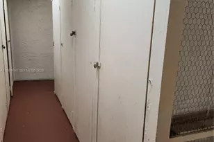 681 S Hollybrook Dr, Pembroke Pines, FL 33025 - Photo 8