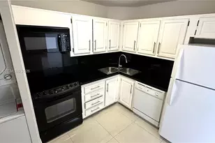 2333 Brickell Ave, Miami, FL 33129 - Photo 12