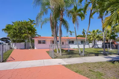 10521 SW 41st Ter, Miami, FL 33165 - Photo 2