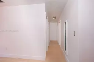 10521 SW 41st Terrace, Miami, FL 33165 - Photo 14