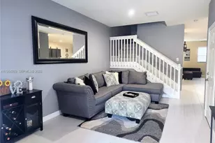 11887 SW 150th Pl, Miami, FL 33196 - Photo 2