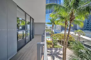 68 SE 6th St, Miami, FL 33131 - Photo 4