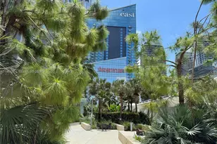 68 SE 6th St, Miami, FL 33131 - Photo 20