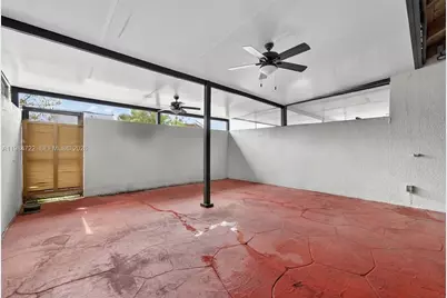 13182 SW 9th Ln, Miami, FL 33184 - Photo 18