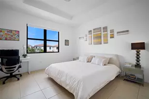 901 NE 191st St, Miami, FL 33179 - Photo 22