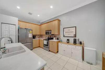 1531 SW 194th Ter, Pembroke Pines, FL 33029 - Photo 16