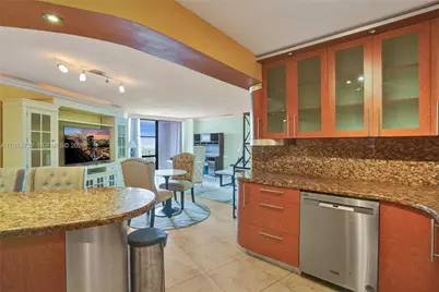 800 Parkview Dr #911, Hallandale Beach, FL 33009 - Photo 2