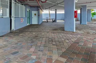 2475 NW 16th St Rd, Miami, FL 33125 - Photo 28