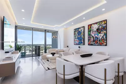 88 SW 7th St #3406, Miami, FL 33130 - Photo 1