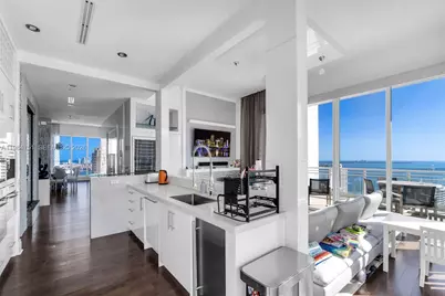 900 Brickell Key Blvd #2904, Miami, FL 33131 - Photo 2