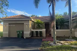 1918 Andromeda Ln, Weston, FL 33327 - Photo 2