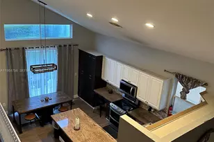 1471 NW 159th Ave, Pembroke Pines, FL 33028 - Photo 10