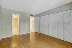7160 NW 179th St, Hialeah, FL 33015 - Photo 24
