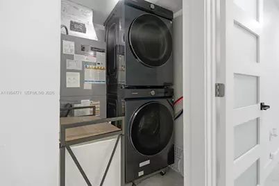 8027 Lake Dr #204, Doral, FL 33166 - Photo 16