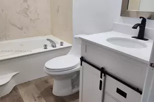 520 Brickell Key Dr, Miami, FL 33131 - Photo 10