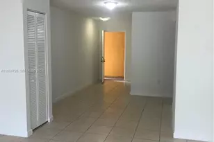 9355 Fontainebleau Blvd, Miami, FL 33172 - Photo 2
