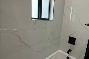 929 NW 60th St, Miami, FL 33127 - Photo 12