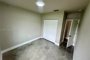 929 NW 60th St, Miami, FL 33127 - Photo 8