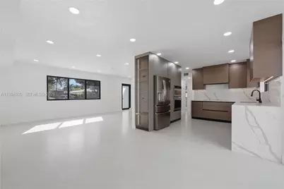 10910 NE 9th Ct, Biscayne Park, FL 33161 - Photo 12