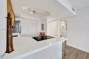 1351 NE Miami Gardens Dr, Miami, FL 33179 - Photo 2