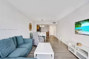 1351 NE Miami Gardens Dr, Miami, FL 33179 - Photo 4