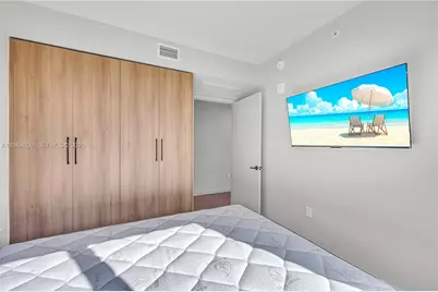 121 NE 5th St #3005, Miami, FL 33130 - Photo 16