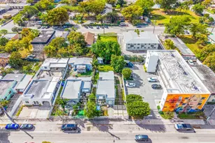 844 NW 29th St, Miami, FL 33127 - Photo 16