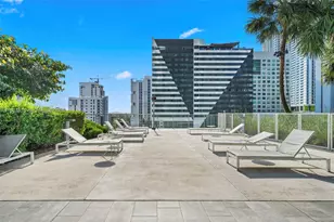 88 SW 7th St, Miami, FL 33130 - Photo 4