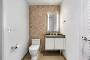 88 SW 7th St, Miami, FL 33130 - Photo 20