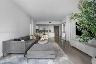 88 SW 7th St, Miami, FL 33130 - Photo 8