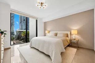 88 SW 7th St, Miami, FL 33130 - Photo 10