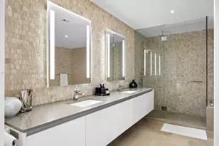 88 SW 7th St, Miami, FL 33130 - Photo 12