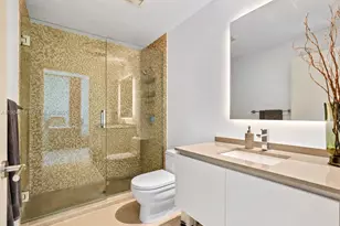88 SW 7th St, Miami, FL 33130 - Photo 18