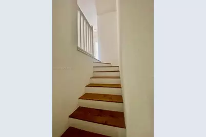 8975 Palm Tree Ln #8975, Pembroke Pines, FL 33024 - Photo 8