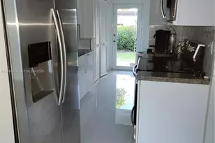 6300 SW 21st St, Miami, FL 33155 - Photo 18