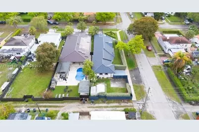 588 Mokena Dr, Miami Springs, FL 33166 - Photo 16