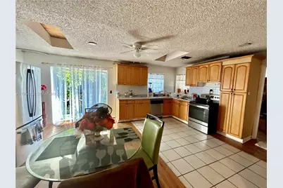 12010 SW 189th St, Miami, FL 33177 - Photo 4