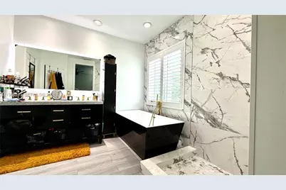 7500 NW 19th Dr, Pembroke Pines, FL 33024 - Photo 12